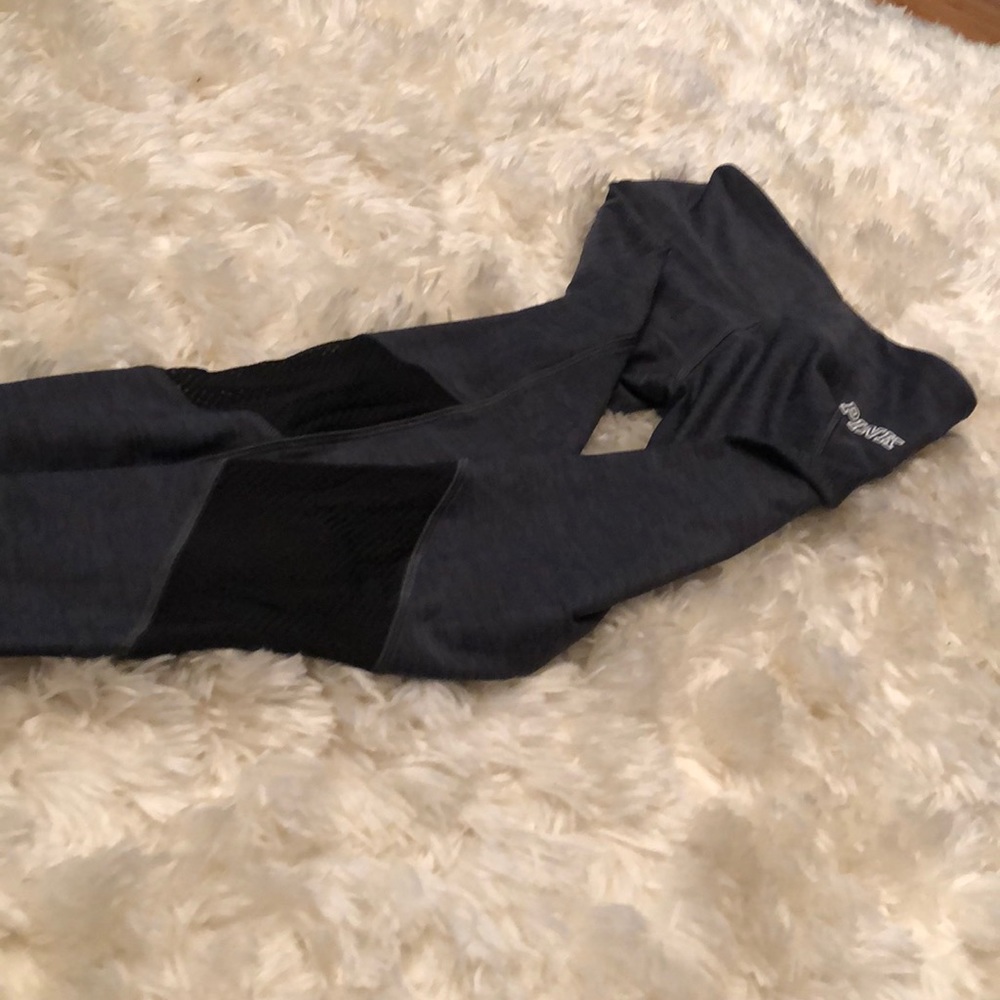 New - Picture 3 of 3